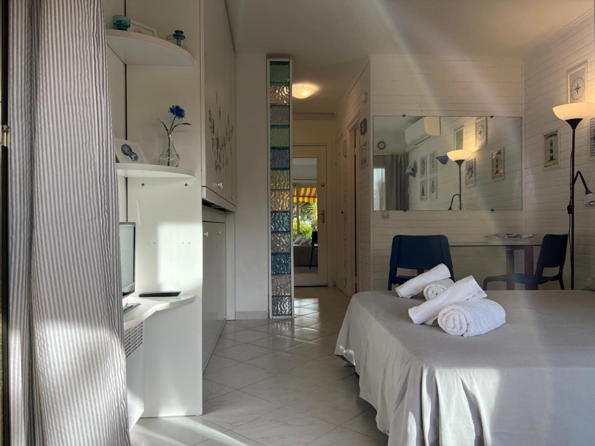 Blue Terrace Apartment - Marina Baie Des Anges Вильнёв-Лубе Экстерьер фото